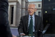 江阴宏观经济学教授兼实践者Stanley Fisher逝世 曾培养全球多位经济决策者
